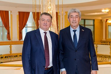 Сергей Грачев поздравил заслуженного деятеля искусств Бориса Хавторина с юбилеем